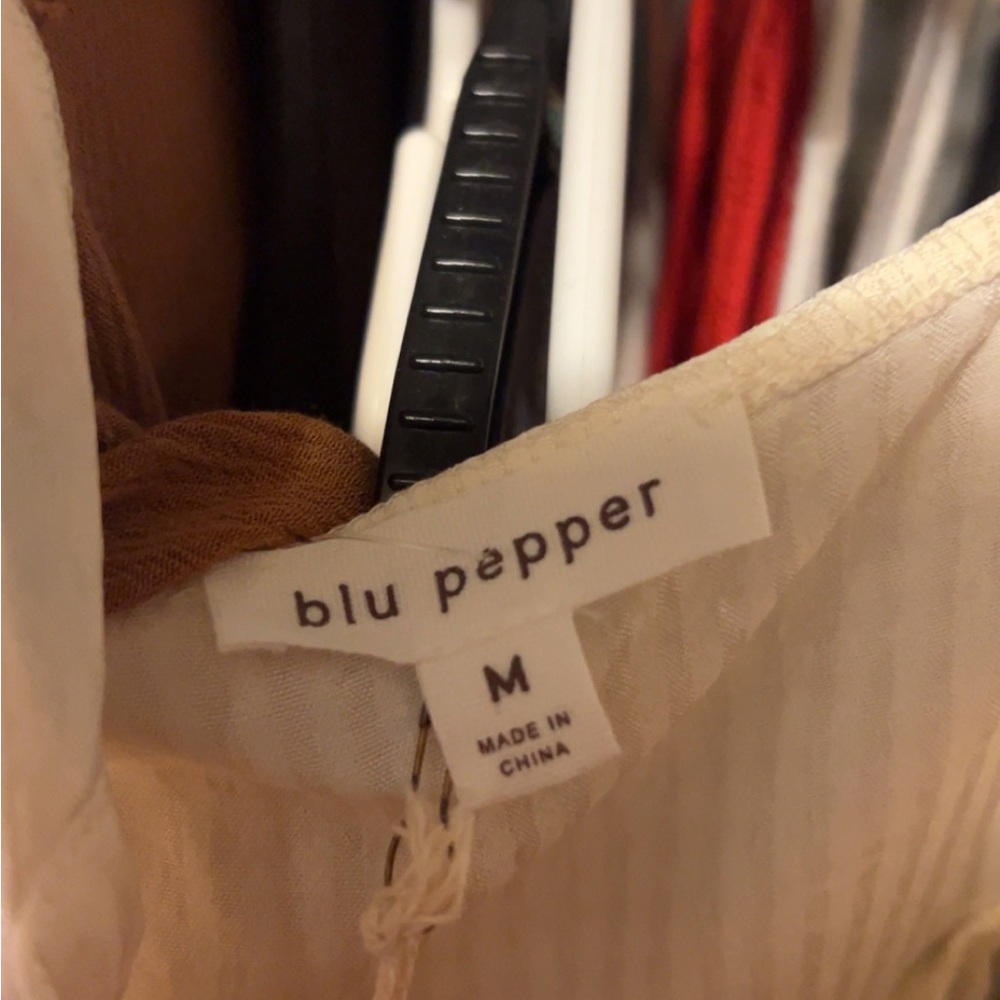 Blouse - Picture 2 of 2